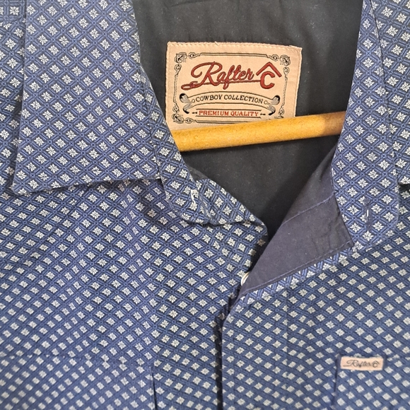 XL Men's Shirt. Long Sleeves. It's new. with buttons on the front and very elega - Picture 4 of 6